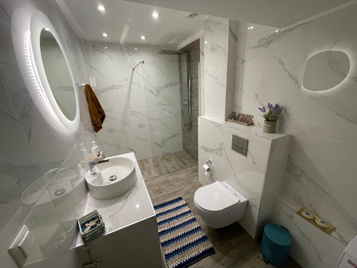 Lovely And Sunny Apartament 300M From Beach!! Peraia  Ngoại thất bức ảnh