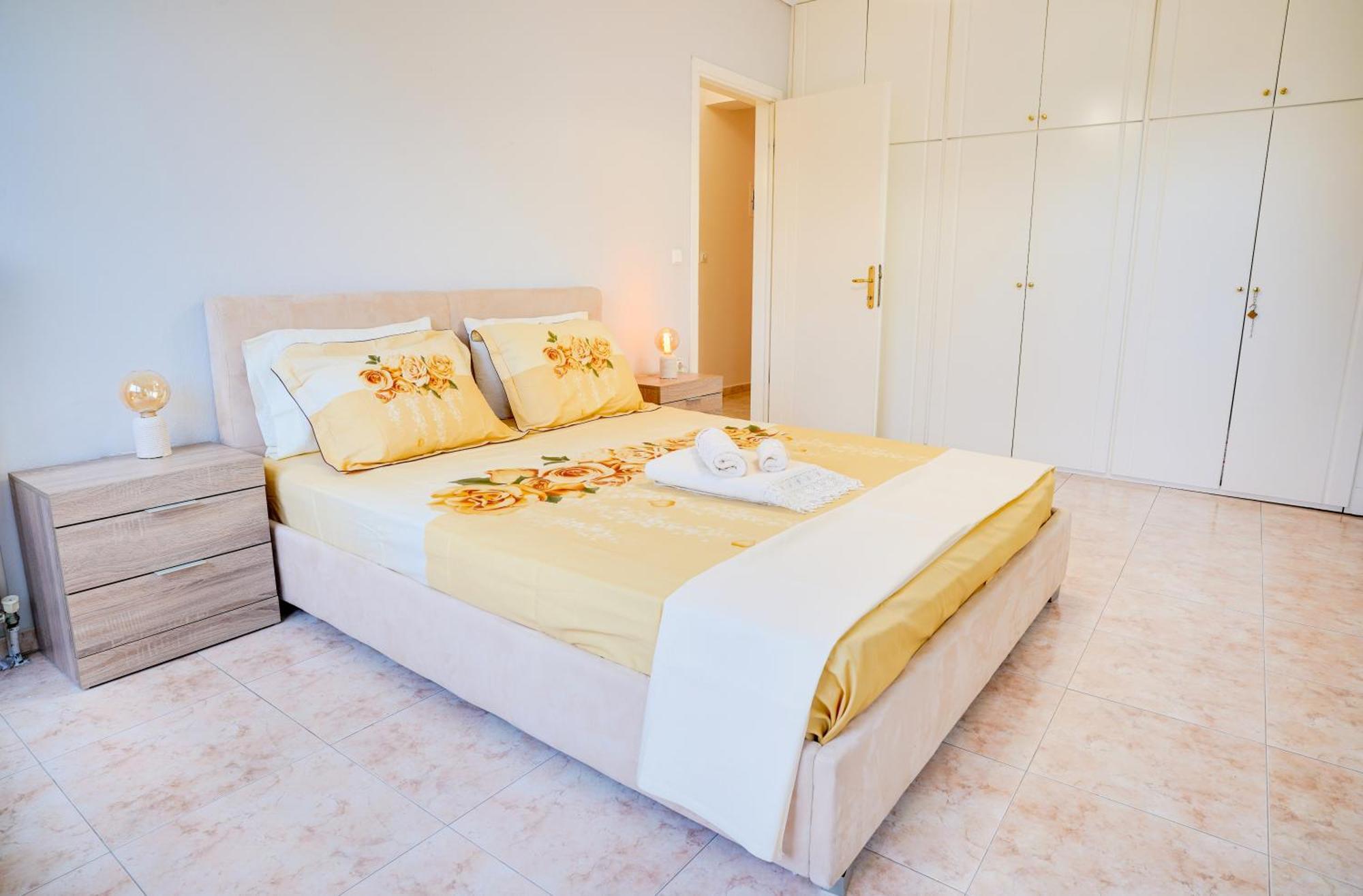 Lovely And Sunny Apartament 300M From Beach!! Peraia  Ngoại thất bức ảnh